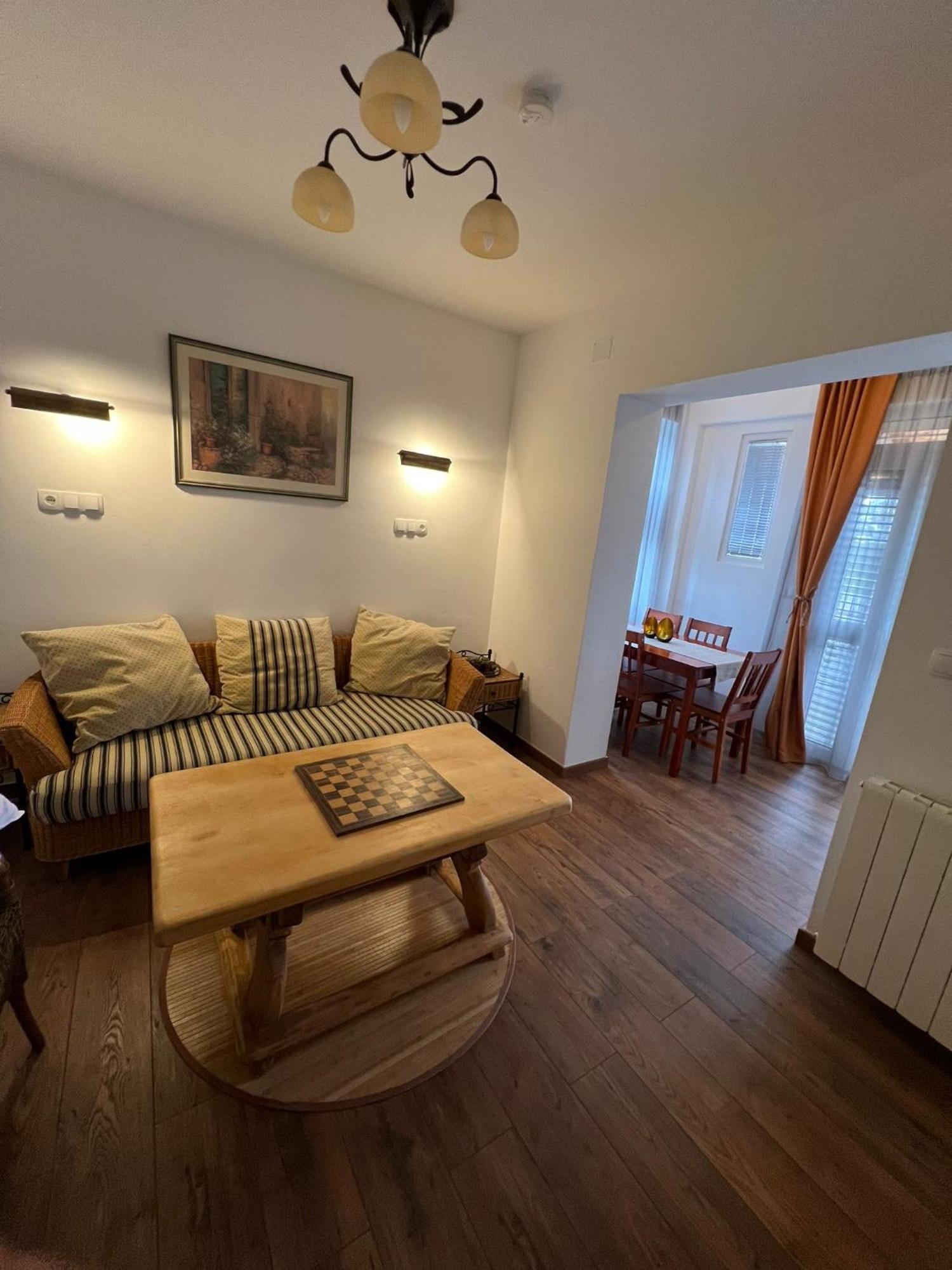 Villa Rossi Brzac ภายนอก รูปภาพ